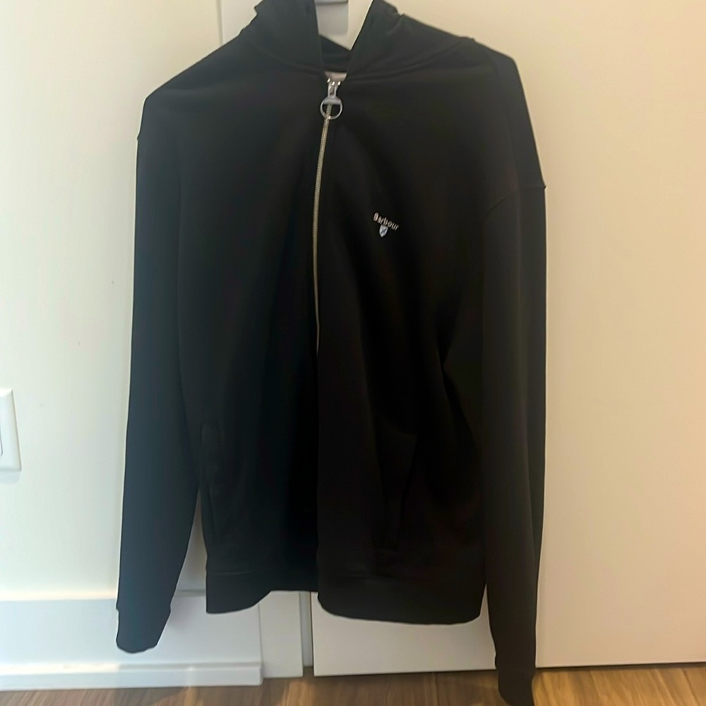 Barbour Hoodie (men’s).